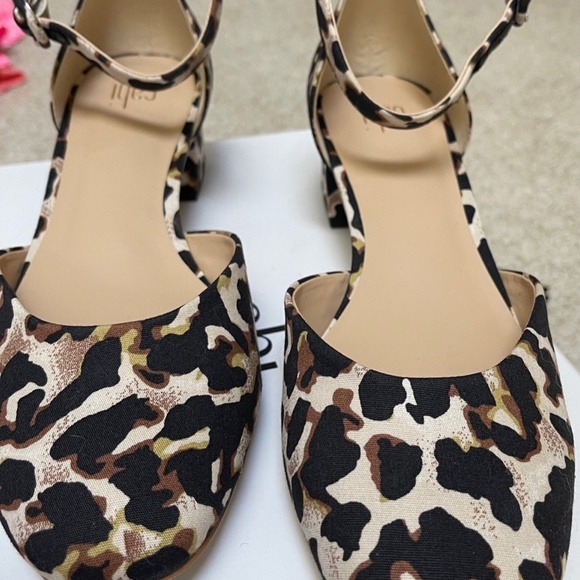 CABI LEOPARD KIKI 6020 NEW IN BOX ANKLE STRAP HEELS-SIZE 9 - Picture 4 of 8